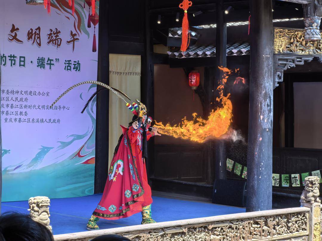 品特色美食<strong></p>
<p>特美食
</strong>，賞非遺、民俗展演 端午相約重慶這個(gè)古鎮(zhèn):特美食
