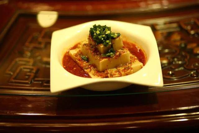 【五一游慶陽】探尋寶藏景點(diǎn)<strong></p>
<p>特美食
</strong>，品味特美食，解鎖慶城新玩法！:特美食
